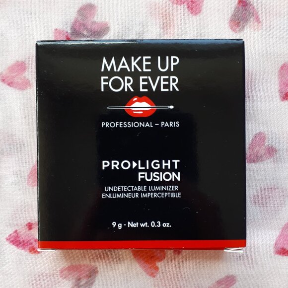 MAKE UP FOR EVER: Pro Light Fusion Highlighter in shade #02 - Picture 3 of 16